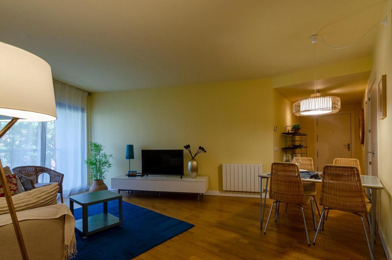 Devesa Park Apartment With Private Parking 지로나 외부 사진