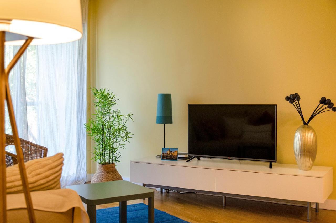 Devesa Park Apartment With Private Parking 지로나 외부 사진